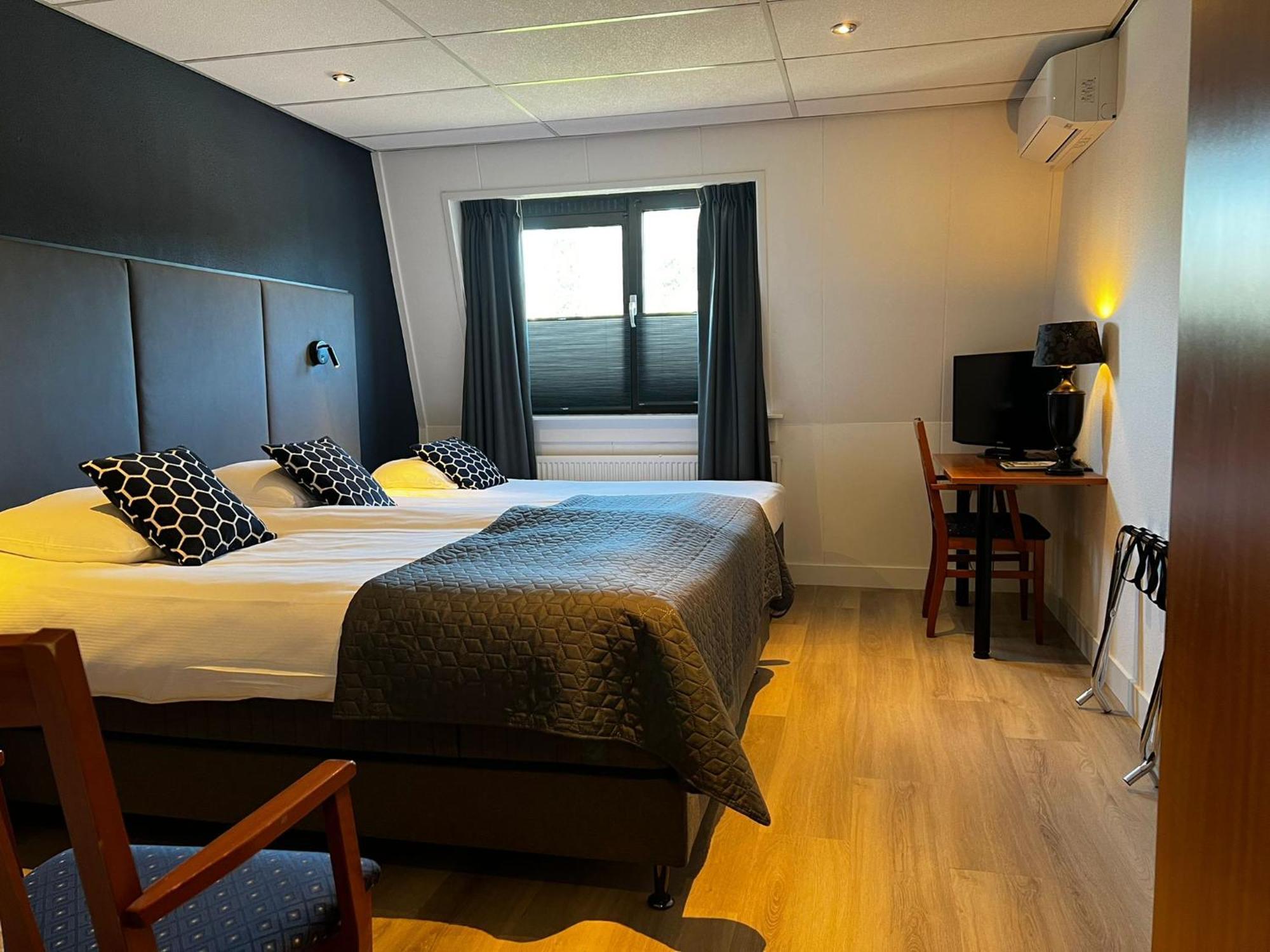 Hotel Wapen Van เดลเด็น ภายนอก รูปภาพ