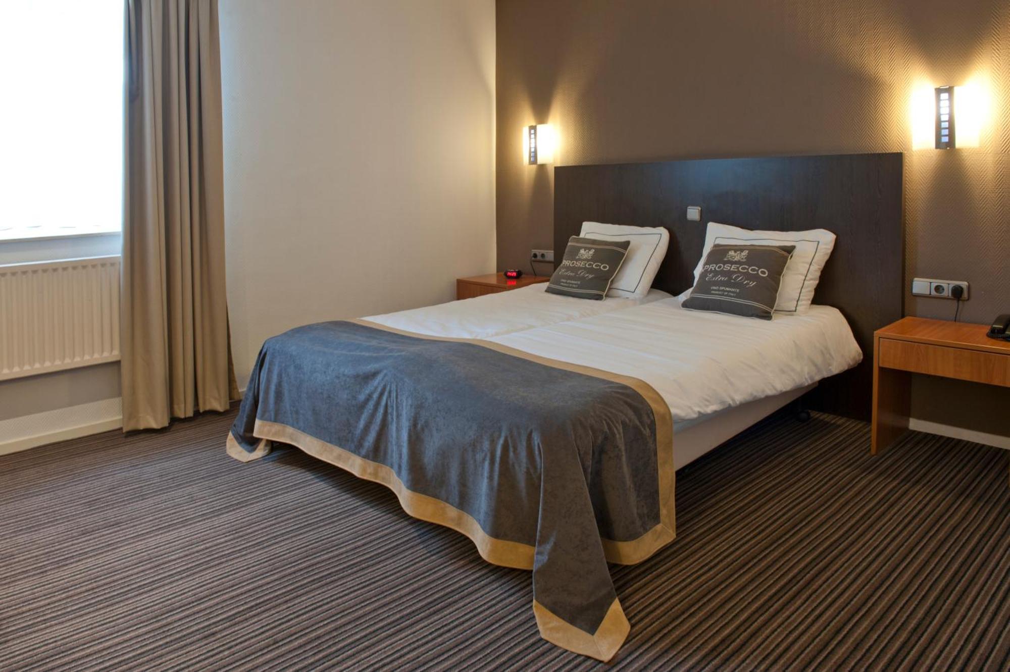 Hotel Wapen Van เดลเด็น ภายนอก รูปภาพ
